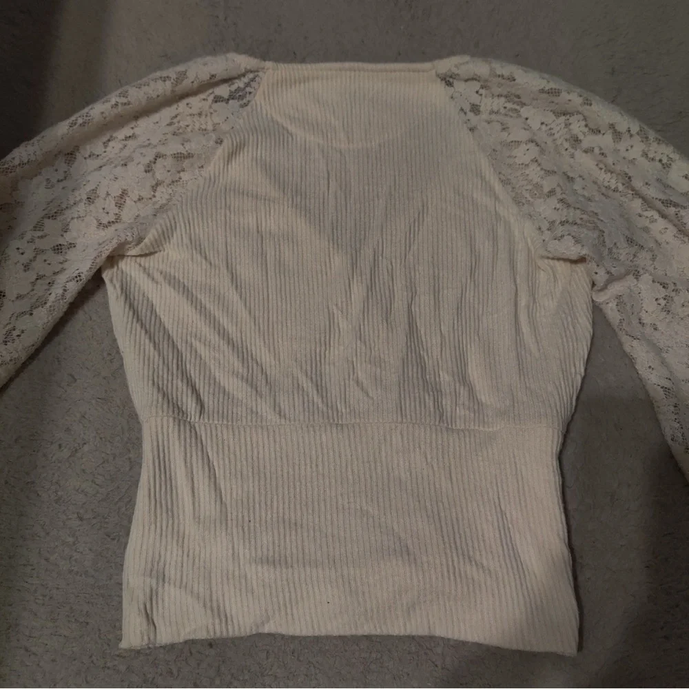 ANTHROPOLOGIE Lace Balloon Sleeve Cream Knit Faux Wrap Front Sweater Top Sz XS